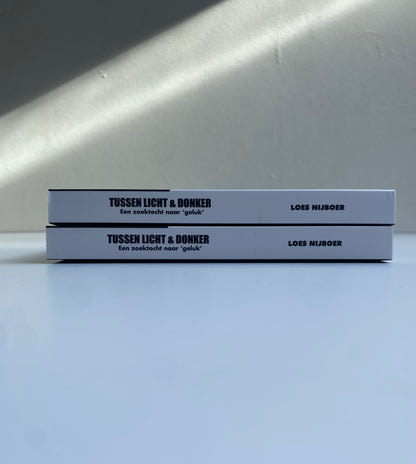 TUSSEN LICHT & DONKER - tweede boek (2024)